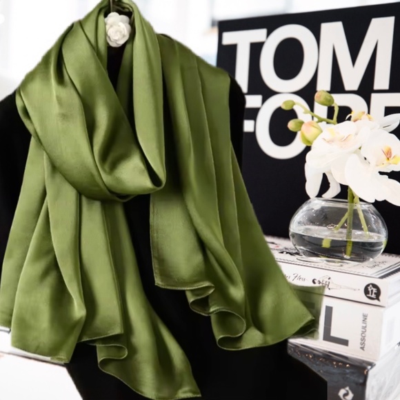 Luxury Olive Green 100% SILK SATIN Large Shawl Scarf Wrap Wedding CoverUp - Picture 1 of 7